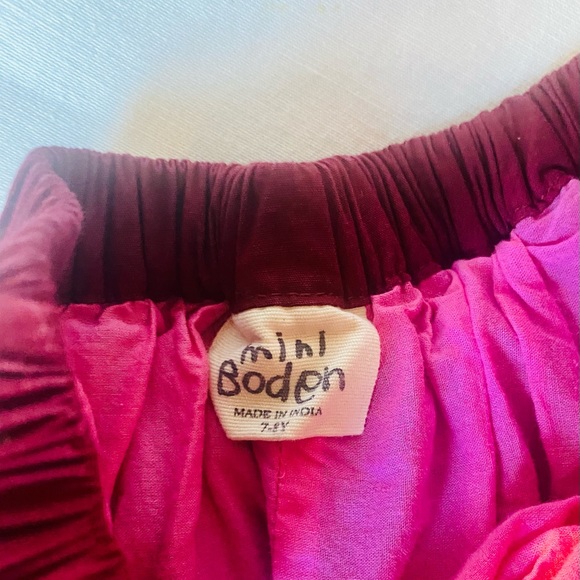 Mini Boden Embroidered Rose Skirt - Picture 3 of 3